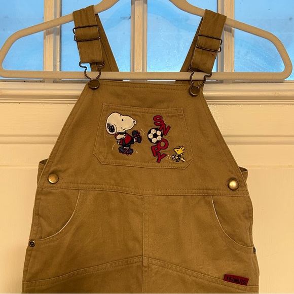 Peanuts Boy’s Khaki Overalls w/Snoopy & Woodstock Playing Soccer Size 4T - Picture 3 of 12